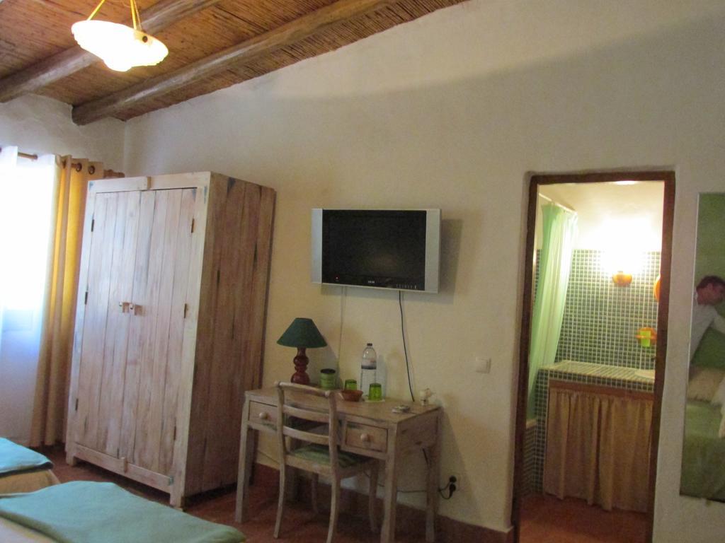 Quinta Dos Valados Bed and Breakfast Querenca Esterno foto